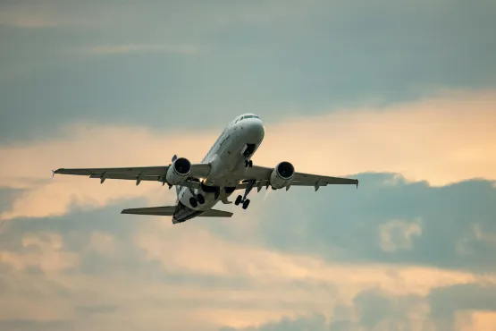 Navette VTC Aéroport Rolland Garos La Réunion Transfert avec Aéroport